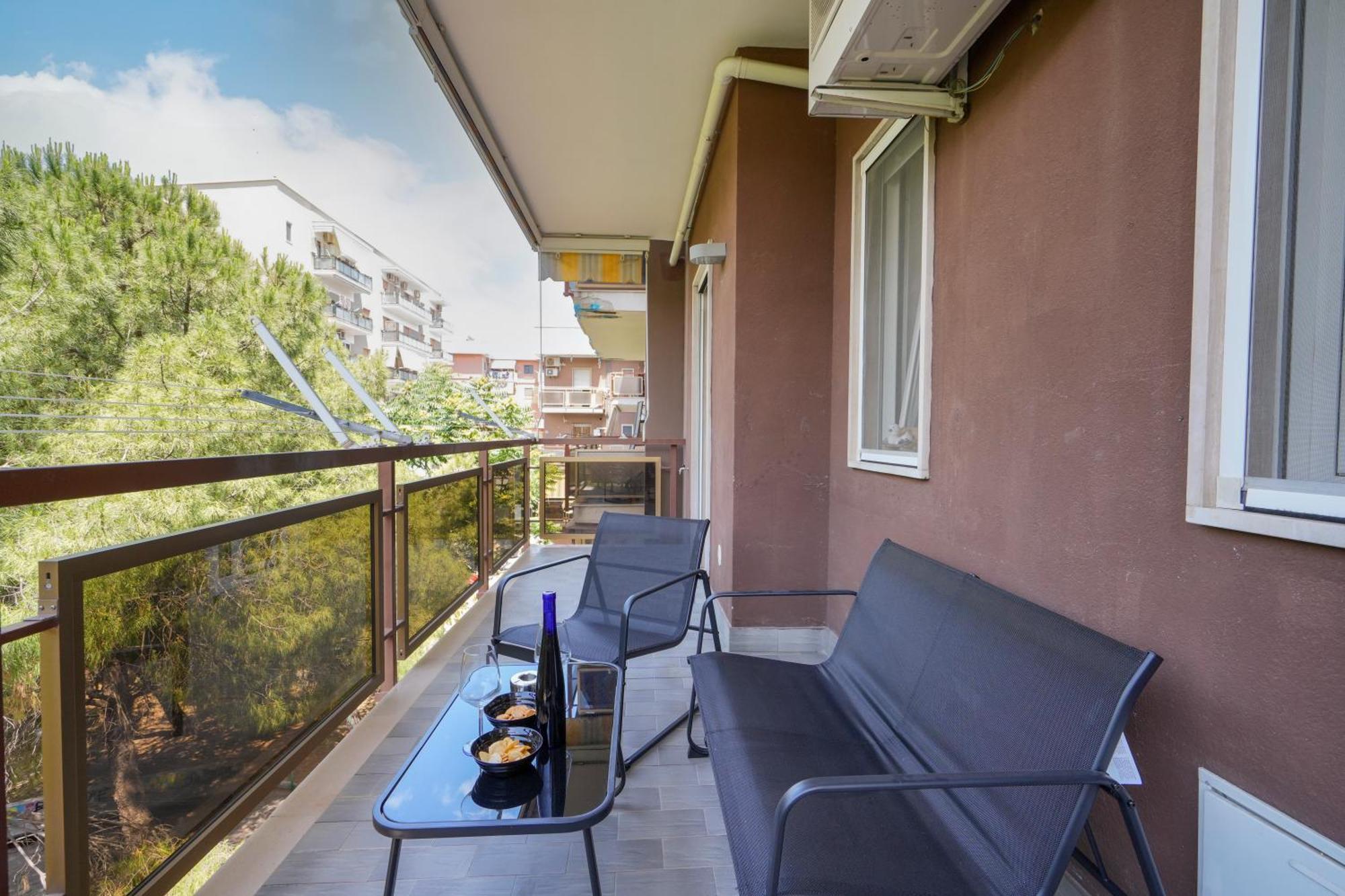 Gli Aquiloni Apartment - Steps From The Station Барі Екстер'єр фото